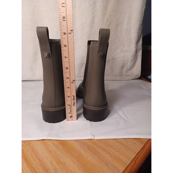 Sam Edelman Sue Rain Chelsea Boots - Picture 4 of 7